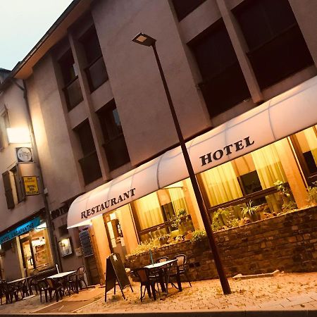 Hotel Restaurant L'Agapanthe Pont-de-Salars Экстерьер фото